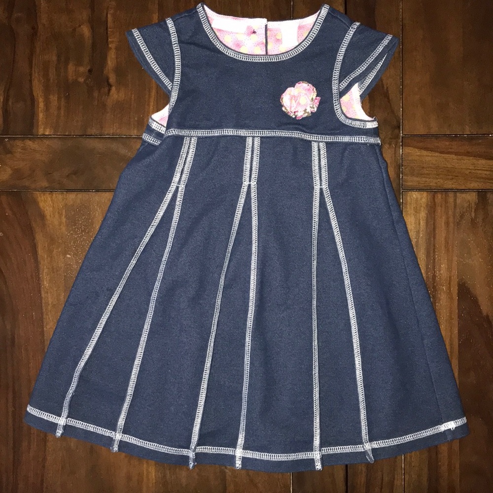EUC | First Impressions | Size 24 Months